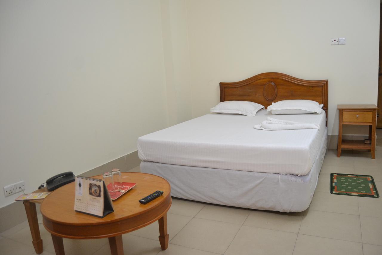 Hotel Marine Plaza Cox's Bazar Exterior photo